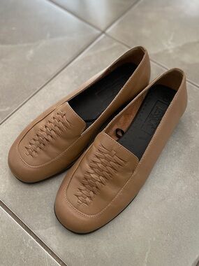 Jessica Vintage Brown Leather Woven Loafers